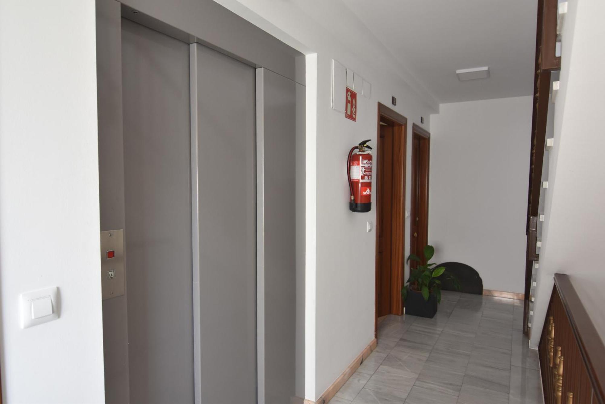 Appartement Rnet - Lluis Companys Roses Extérieur photo