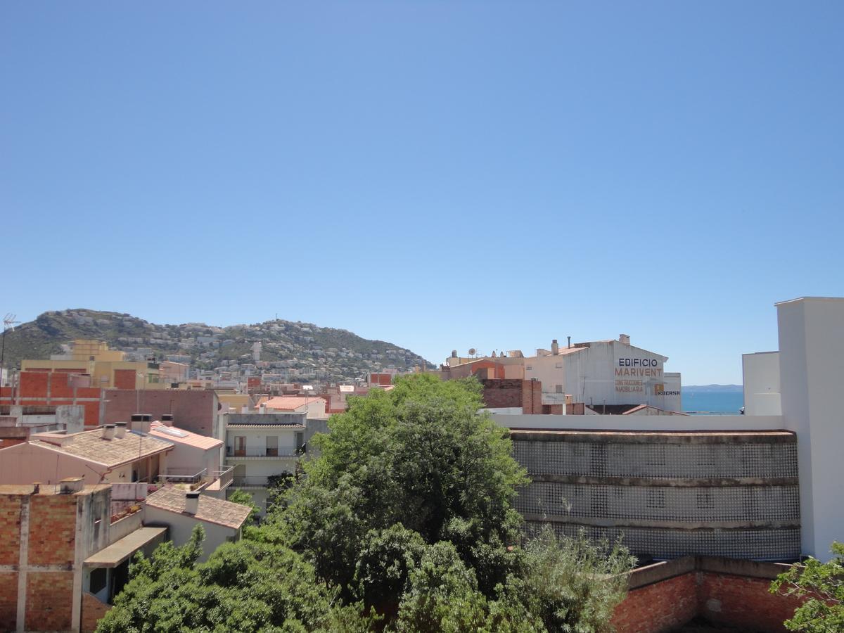 Appartement Rnet - Lluis Companys Roses Extérieur photo